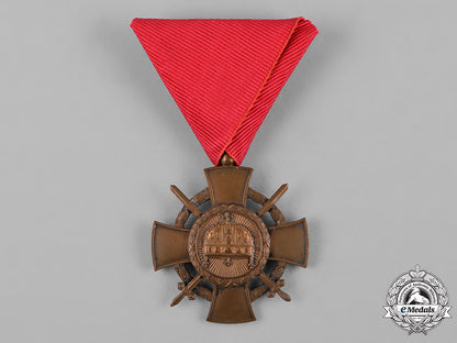 hungary,_kingdom._an_order_of_the_holy_crown,_bronze_cross_with_war_decoration_and_swords_c18-054513_2_1
