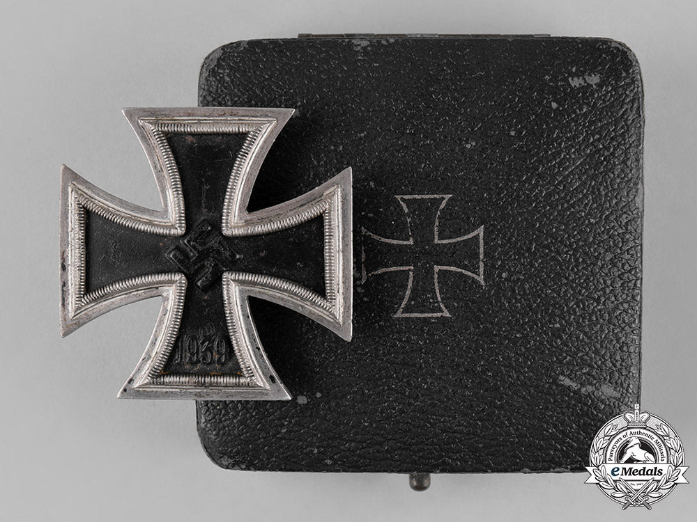 germany,_wehrmacht._a1939_iron_cross_i_class_by_steinhauer&_lück_with_case_c18-054577