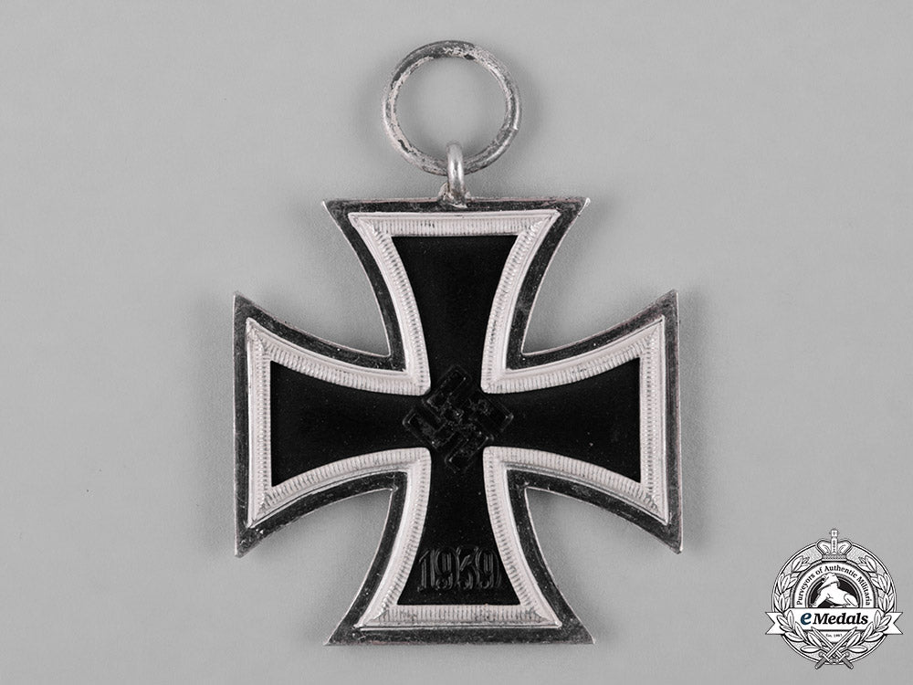 germany,_wehrmacht._a1939_iron_cross_ii_class_c18-054613