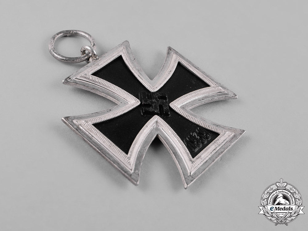 germany,_wehrmacht._a1939_iron_cross_ii_class_c18-054616