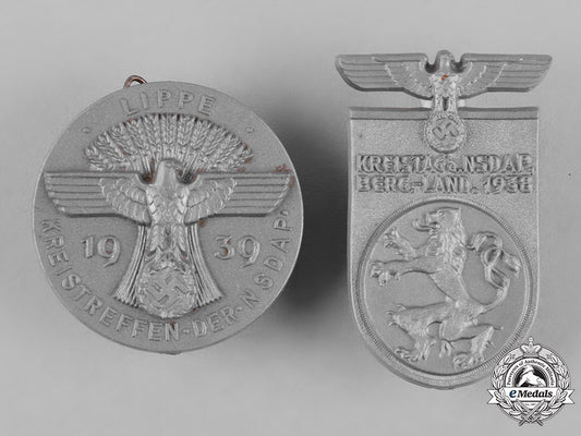 germany,_nsdap._a_pair_of_nsdap_meeting_badges_by_richard_sieper&_söhne_c18-054653