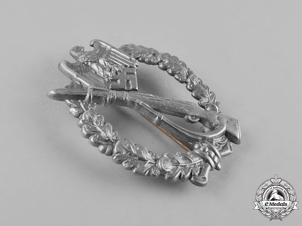 germany,_wehrmacht._a_silver_grade_infantry_assault_badge_c18-054657