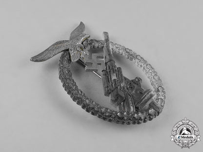 germany,_luftwaffe._a_flak_badge_c18-054775