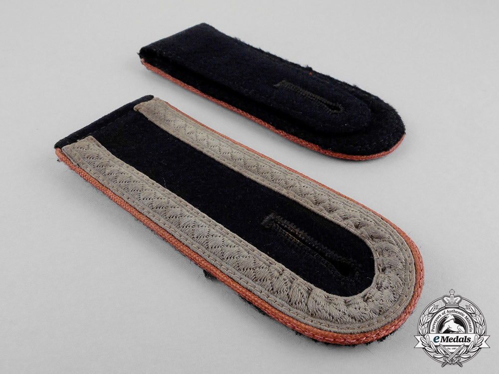 germany._a_pair_of_waffen-_ss_panzer_unterscharführer_shoulder_straps_c18-0548
