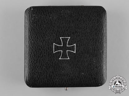 germany,_wehrmacht._a1939_iron_cross_i_class_with_case_c18-054807