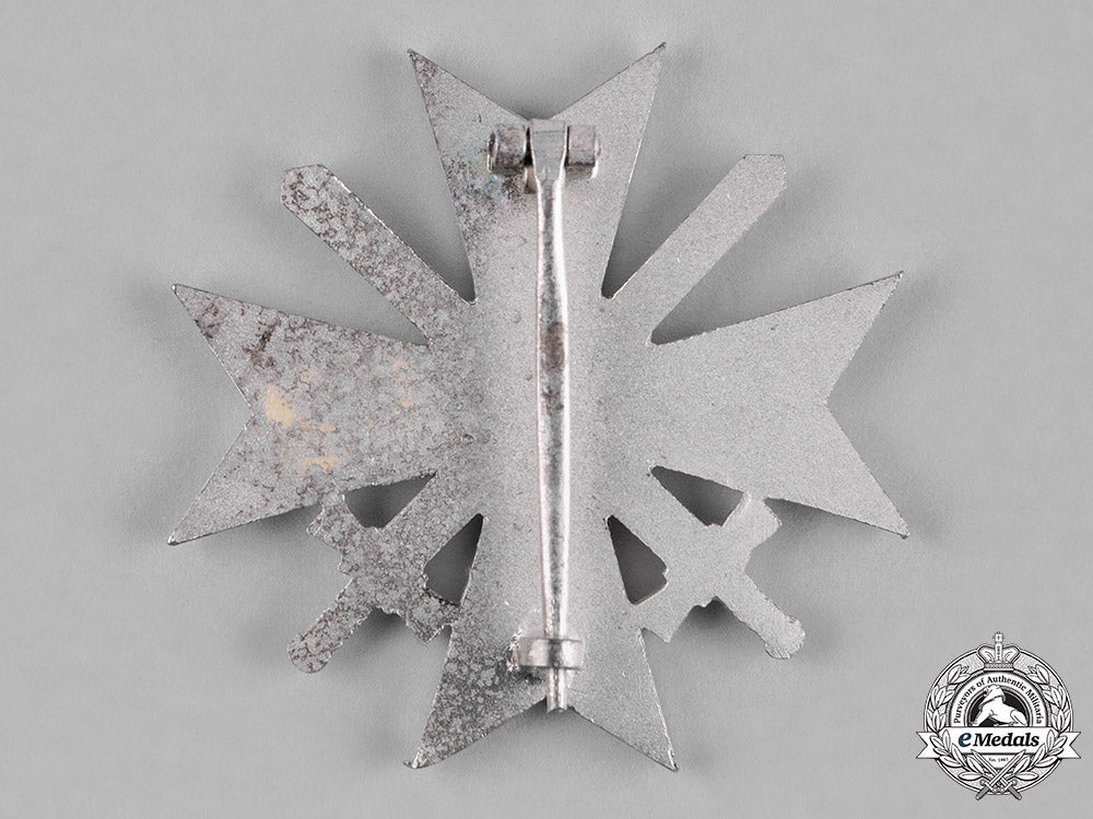 germany,_wehrmacht._a_cased_war_merit_cross,_i_class_with_swords,1957_issue_c18-054906