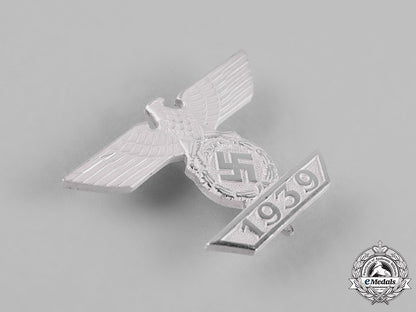 germany,_wehrmacht._a_cased_clasp_to_the1939_iron_cross_i_class,_type_a,_by_b.h._mayer_c18-054948