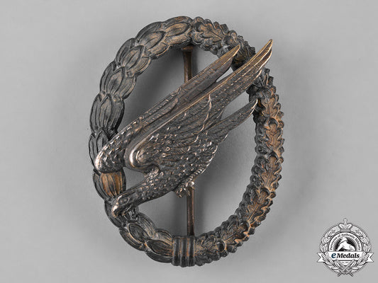 germany,_luftwaffe._a_cased_paratrooper_badge,_post-1957_reissue_c18-054953