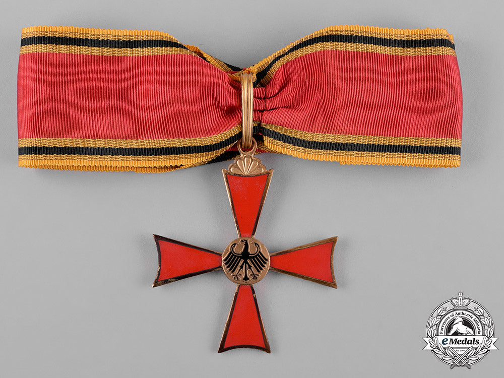 germany,_federal_republic._a_cased_order_of_merit_of_the_federal_republic_of_germany_by_c.e._juncker_c18-055033