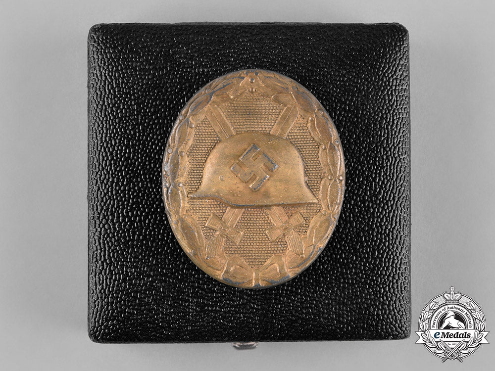 germany,_wehrmacht._a_cased_wound_badge,_gold_grade,_by_wilhelm_deumer_c18-055067
