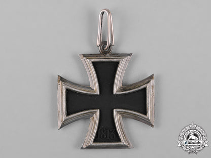germany,_wehrmacht._a_cased_knight’s_cross_of_the_iron_cross,1957_issue_c18-055150