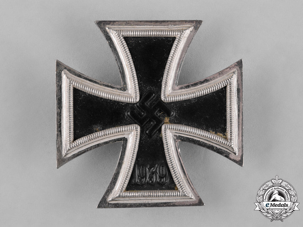 germany,_wehrmacht._a_cased1939_iron_cross_i_class_by_wilhelm_deumer_c18-055169