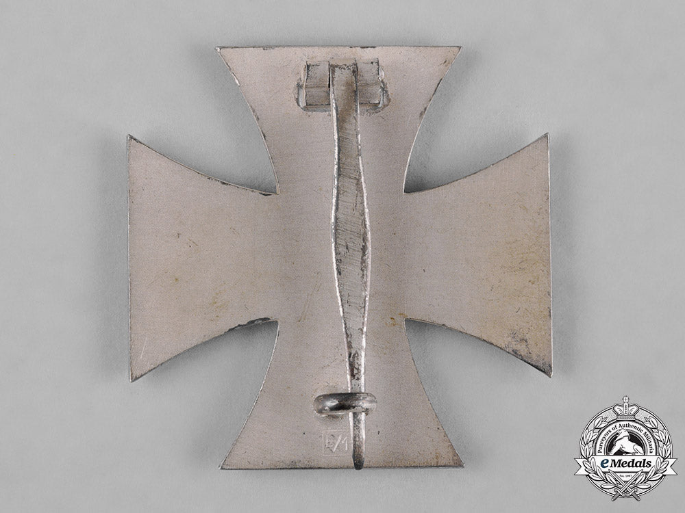 germany,_wehrmacht._a_cased1939_iron_cross_i_class_by_wilhelm_deumer_c18-055170