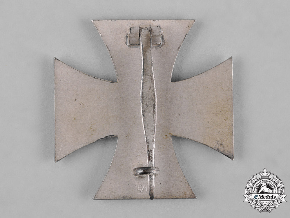 germany,_wehrmacht._a_cased1939_iron_cross_i_class_by_wilhelm_deumer_c18-055170