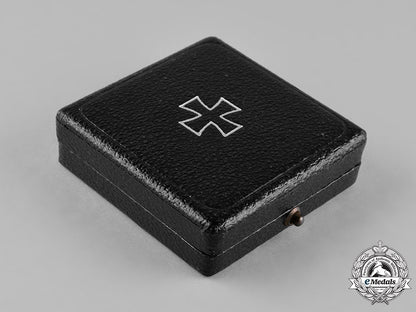 germany,_wehrmacht._a_cased1939_iron_cross_i_class_by_wilhelm_deumer_c18-055178