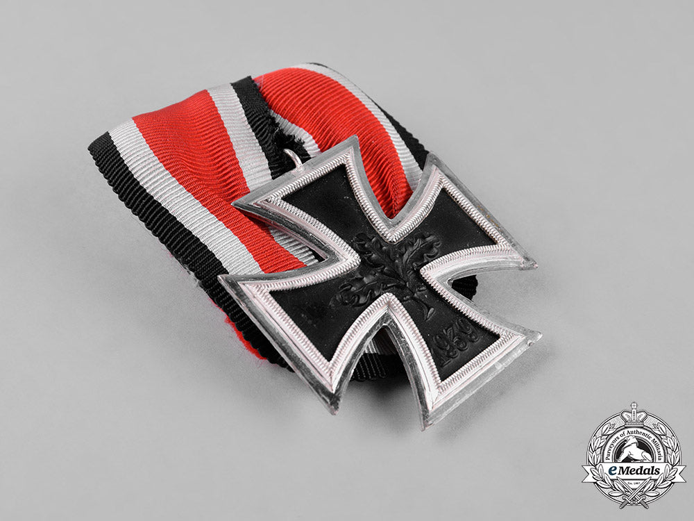 germany,_wehrmacht._a1939_iron_cross_ii_class,1957_issue_c18-055225