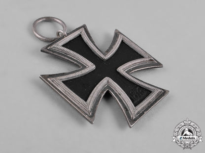 germany,_wehrmacht._a1939_iron_cross_ii_class_by_j.e._hammer&_söhne_c18-055258