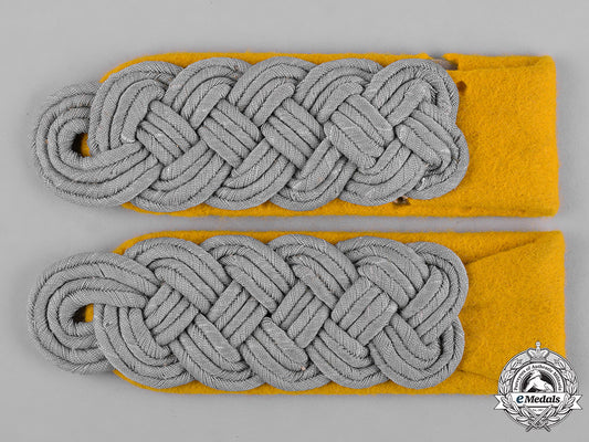 germany,_heer._a_pair_of_heer(_army)_cavalry_major_shoulder_boards_c18-055260