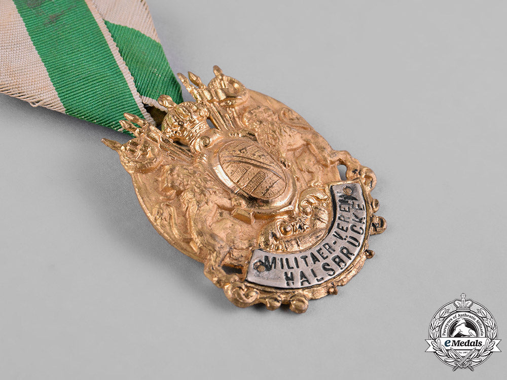 germany,_imperial._a_pair_of_imperial_german_military_veterans_association_membership_badges_c18-055307