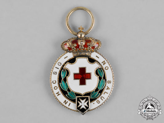 spain,_kingdom._an_order_of_the_red_cross,_ii_class_medal_c.1920_c18-055327_1_1