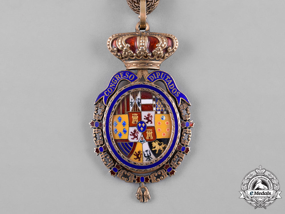 spain,_democratic_monarchy._a_congress_of_deputies_vice-_president’s_badge_to_excmo._sr._d._modesto_fraile_poujade_c.1982_c18-055337