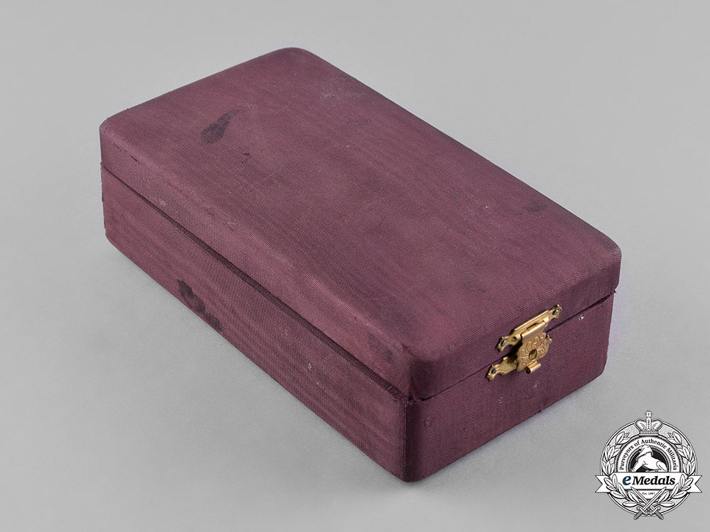 spain,_democratic_monarchy._a_congress_of_deputies_vice-_president’s_badge_to_excmo._sr._d._modesto_fraile_poujade_c.1982_c18-055342