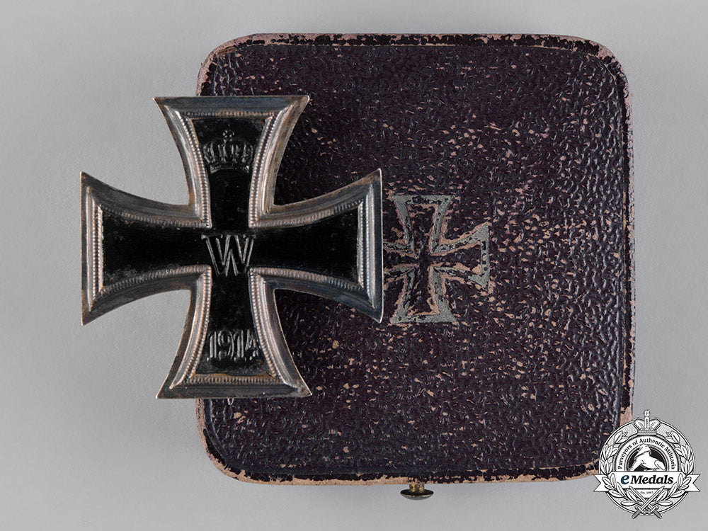 germany,_imperial._a_cased1914_iron_cross_i_class_in_case_c18-055422