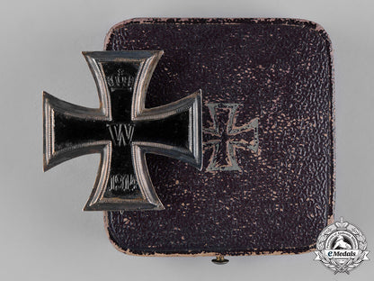 germany,_imperial._a_cased1914_iron_cross_i_class_in_case_c18-055422
