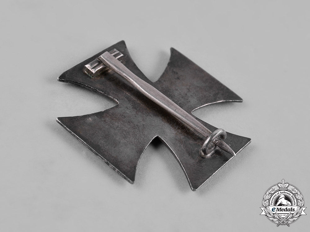 germany,_imperial._a_cased1914_iron_cross_i_class_by_walter_schott_c18-055442