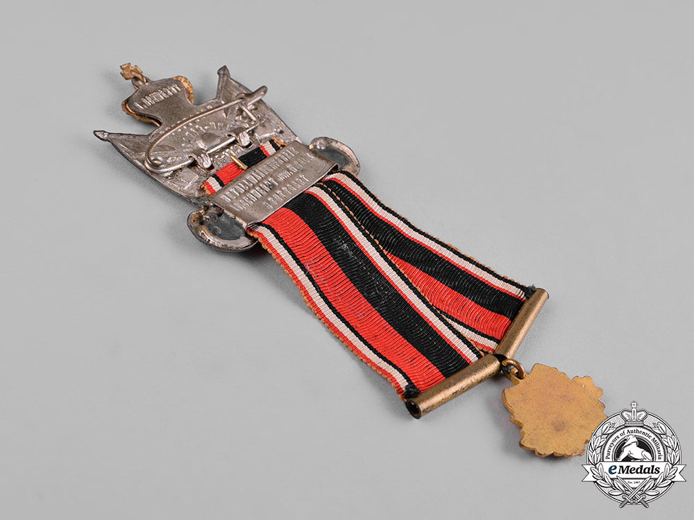 germany,_imperial._a_pair_of_württemberg_warrior_association_membership_badges_c18-055529