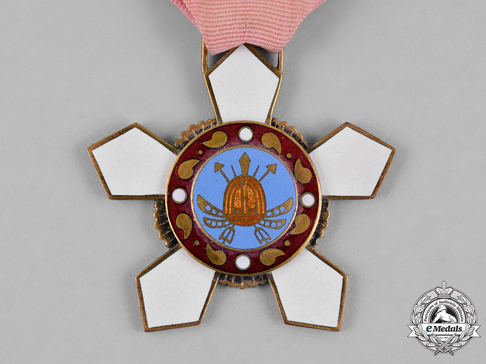 korea,_republic_of_south_korea._an_order_of_military_merit,"_hwarang"_iv_class_badge_c18-055544_1