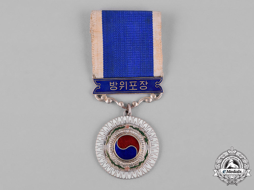 korea,_republic_of_south_korea._a_defence_merit_medal_c18-055547