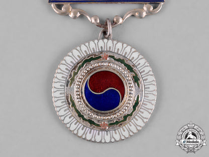 korea,_republic_of_south_korea._a_defence_merit_medal_c18-055549