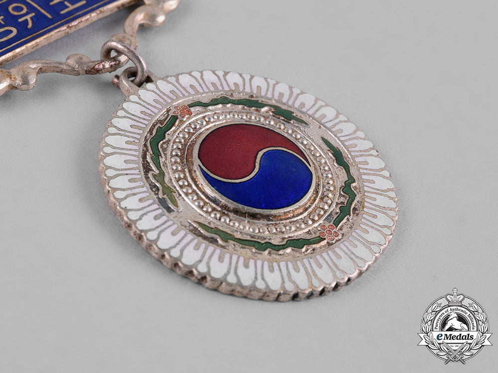 korea,_republic_of_south_korea._a_defence_merit_medal_c18-055551