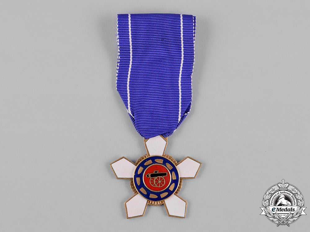 korea,_republic_of_south_korea._an_order_of_military_merit,"_inheon"_v_class_breast_badge_c18-055552