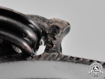 austria,_imperial._a_decoration_for_services_to_the_red_cross,_c.1916_c18-055584