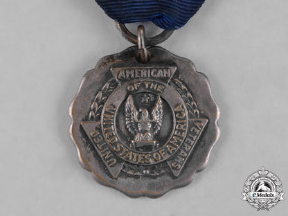united_states._an_american_veterans_united_commander's_membership_badge_c18-055695_1