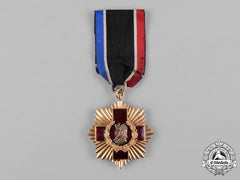 United States. An Order Of The Founders And Patriots Of America Membership Badge In Gold