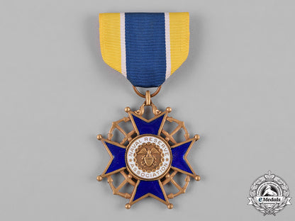 united_states._a_naval_reserve_association_membership_badge,_fullsize_and_miniature_c18-055819_1