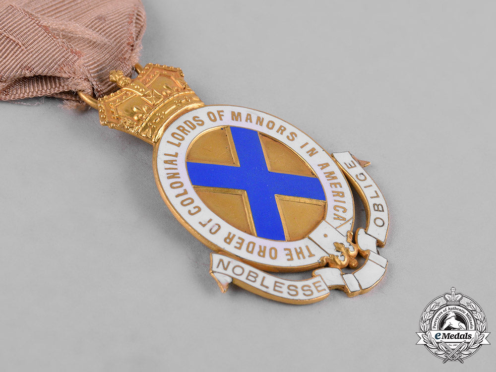 united_states._the_order_of_colonial_lords_of_manors_in_america_medal_in_gold,_c.1918_c18-055849_1