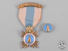 United States. An American Society Of The Colonial Dames Of America Badge In Gold, 1900