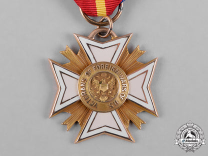united_states._a_veterans_of_foreign_wars_of_the_united_states_membership_badge_in_gold,_c.1939_c18-055912_1_1