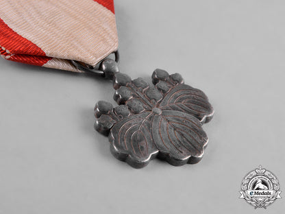 japan,_empire._three_medals&_decorations_c18-056137_1_1_1_1_1_1_1_1_1_2_1_1_1_1_1