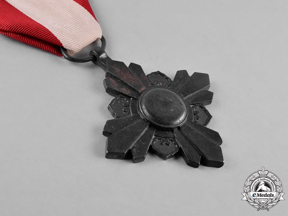 japan,_empire._three_medals&_decorations_c18-056139_1_1_1_1_1_1_1_1_1_2_1_1_1_1_1