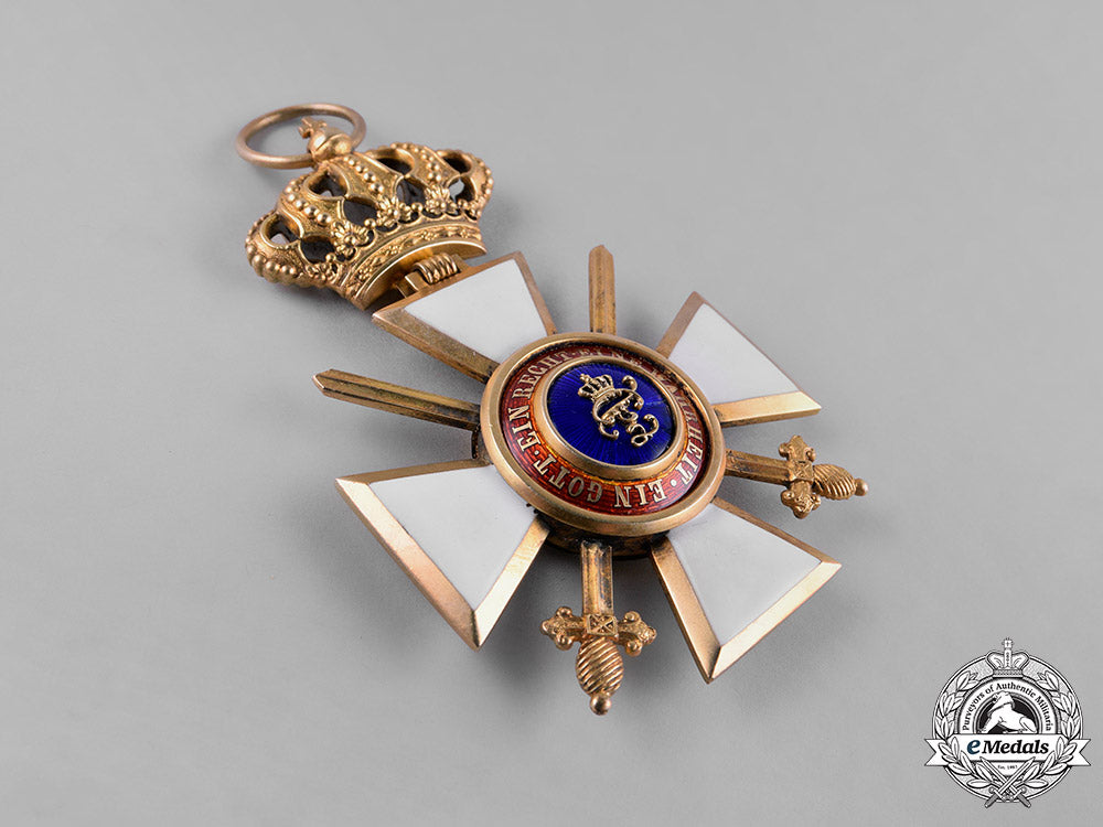oldenburg,_grand_duchy._a_house&_merit_order_of_peter_friedrich_ludwig,_grand_cross_with_swords,_c.1916_c18-056168_1_1_1_1_1_1