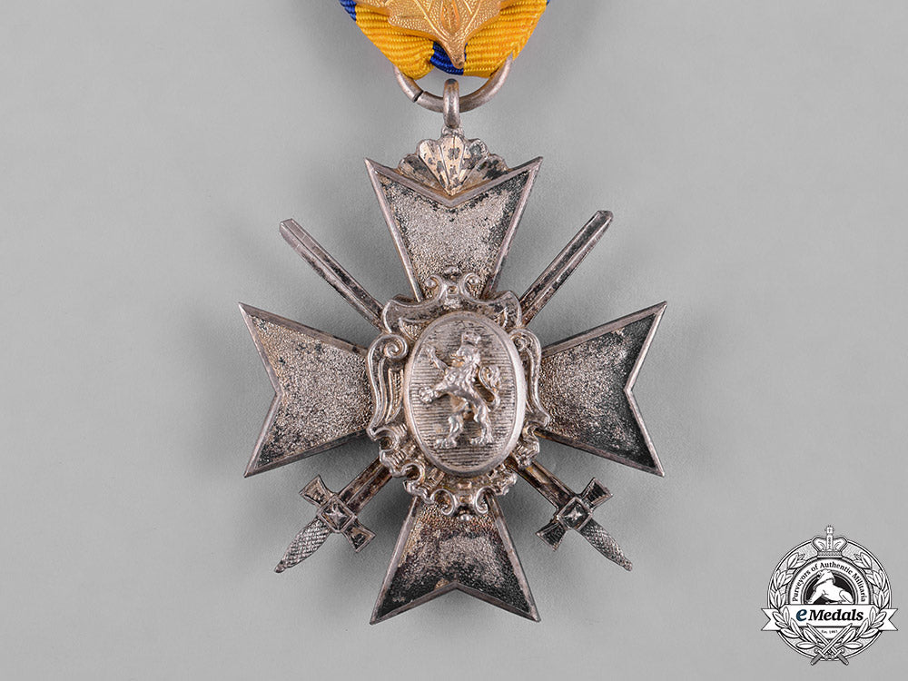 schwarzburg-_sondershausen,_principality._an_honour_cross,_iv_class_with_swords&_oak_leaves,_c.1916_c18-056435