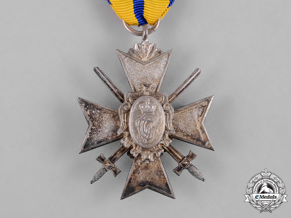 schwarzburg-_sondershausen,_principality._an_honour_cross,_iv_class_with_swords&_oak_leaves,_c.1916_c18-056436