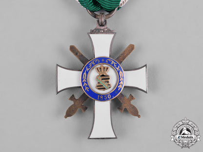 saxony,_kingdom._an_albrecht_order,_ii_class_knight_with_swords,_c.1914_c18-056443