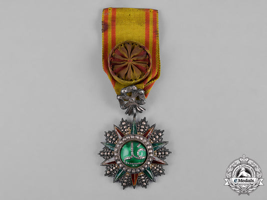 tunisia,_french_tunisia._an_order_of_glory,_iv_class_officer,_c.1890_c18-056798