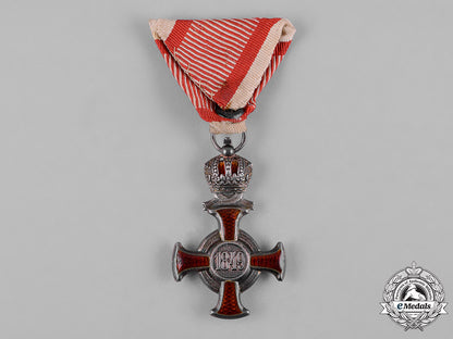 austria,_imperial._a_cross_of_merit,_silver_grade,_by_wilhelm_kunz_c18-056822_1